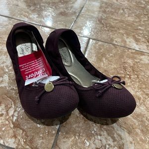 dexflex Comfort Suede black Women's Caroline String
Tie Flat 8 Wide